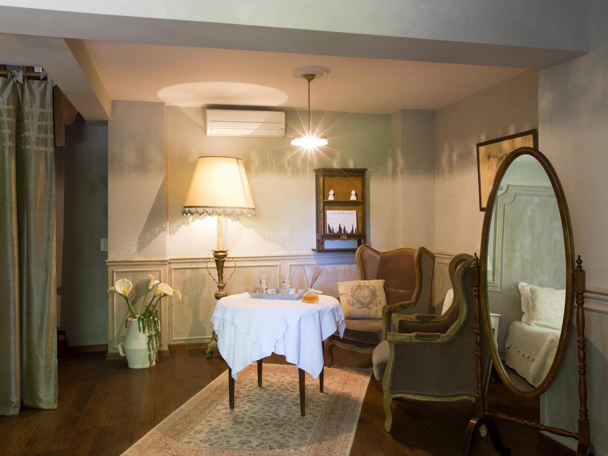 Domaine De Rhodes B&B Avignon Rum bild