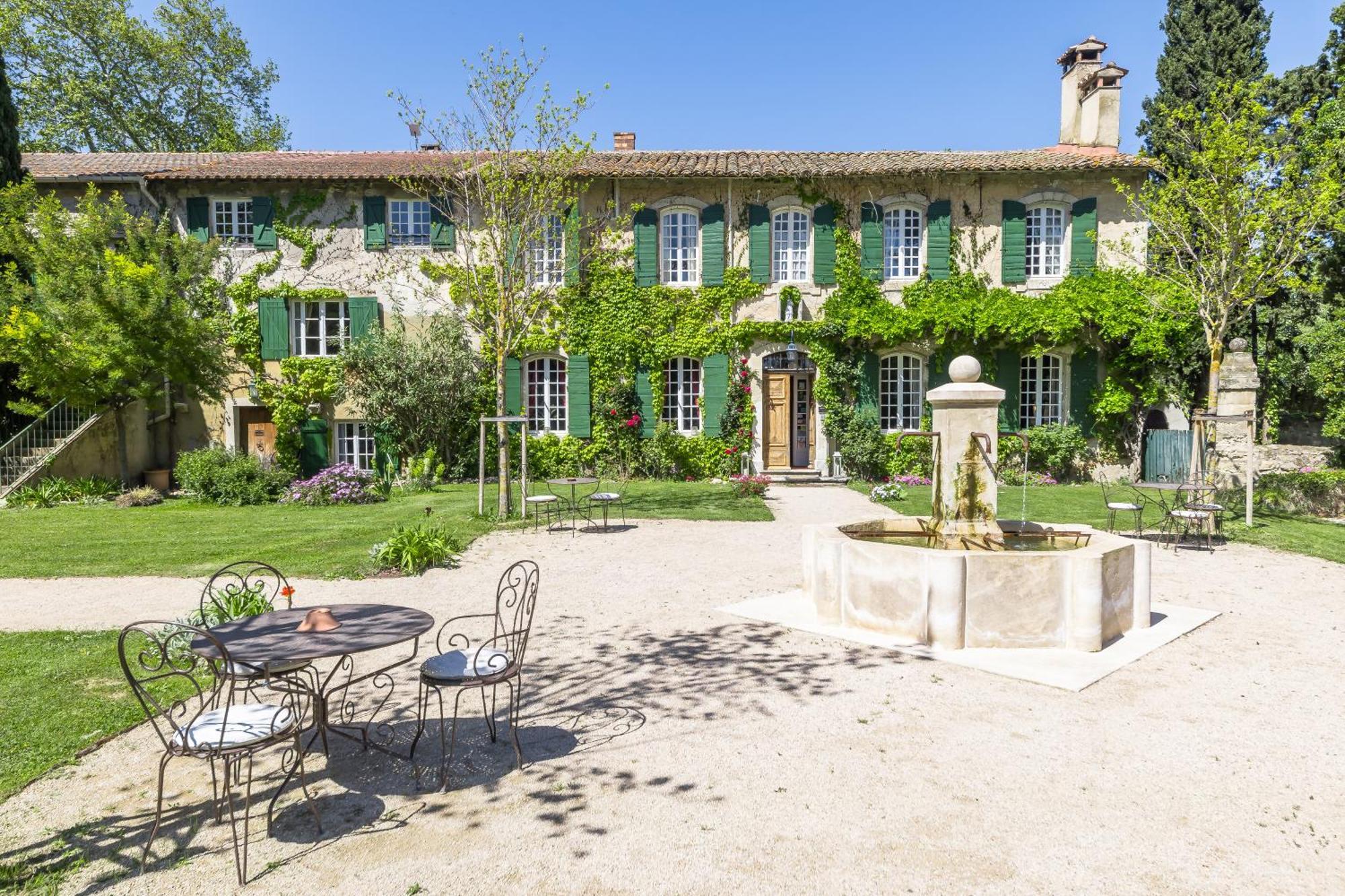 Domaine De Rhodes B&B Avignon Exteriör bild