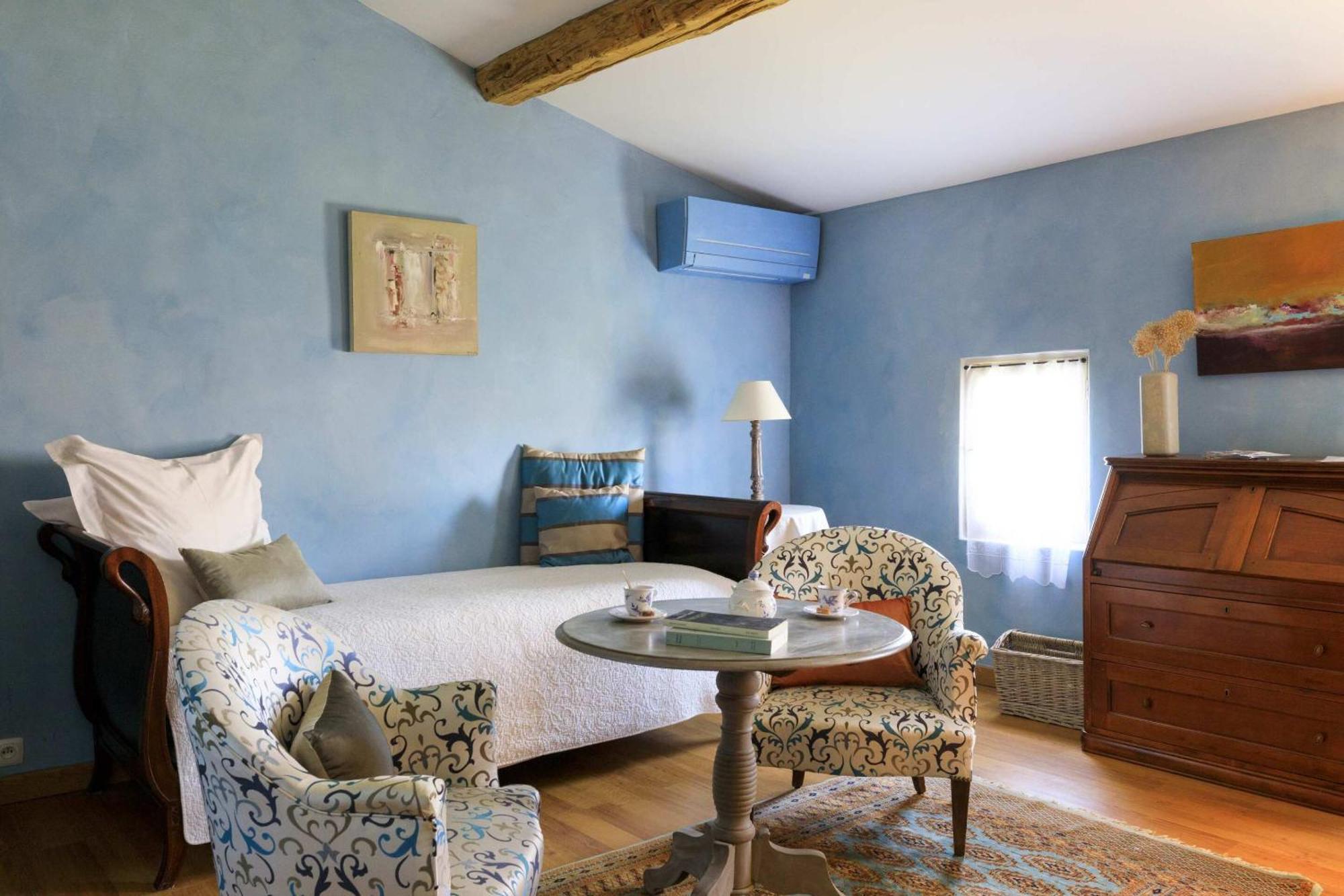 Domaine De Rhodes B&B Avignon Rum bild